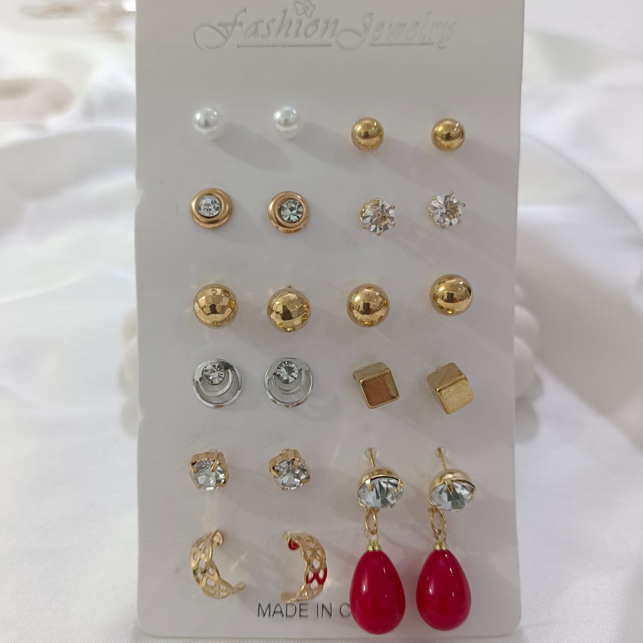 CNJ23 Ear Rings Set